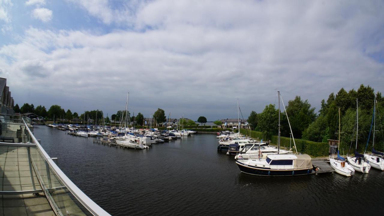 Schiphuis Giethoorn/Wanneperveen Villa Exterior photo